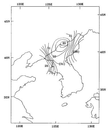 Contour map of crustal thickness in the northern part of Korean peninsula