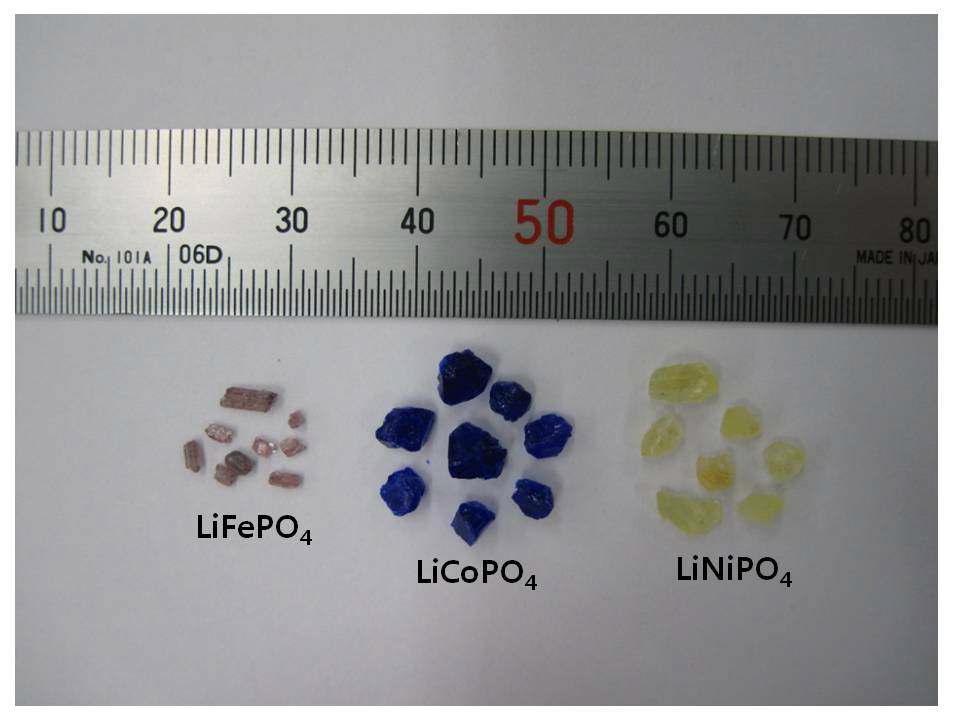 The image of LiMPO4 (M=Fe, Co, Ni) single crystal grown by a flux melting method.