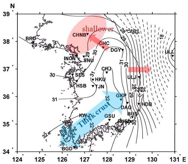 Distribution of crustal thickness in km insouthern Korea