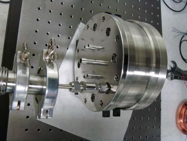 Connecting vacuum chamber