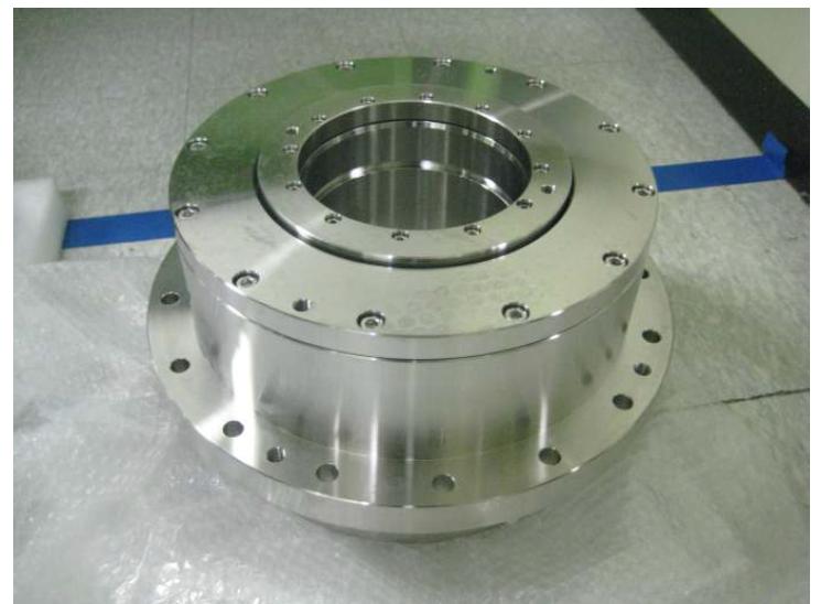 Photograph of a ∅150mm magnetic seal