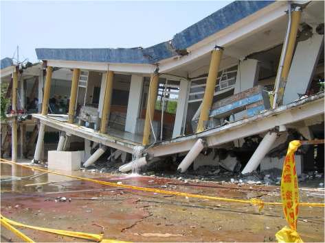 지진으로 인한 건물 붕괴