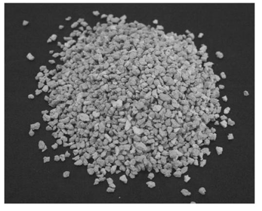 Picture of granule of calcined clay (2∼4mm, zeolite : kaolin = 1 : 1).