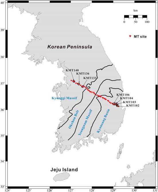 Simplified geological boundaries including the location of observed MT sites. The sites KMT102, KMT103, KMT104 and KMT106 are located in the Kyongsang Basin, but KMT136, KMT136 and KMT140 in the Kyonggi Massif, respectively.