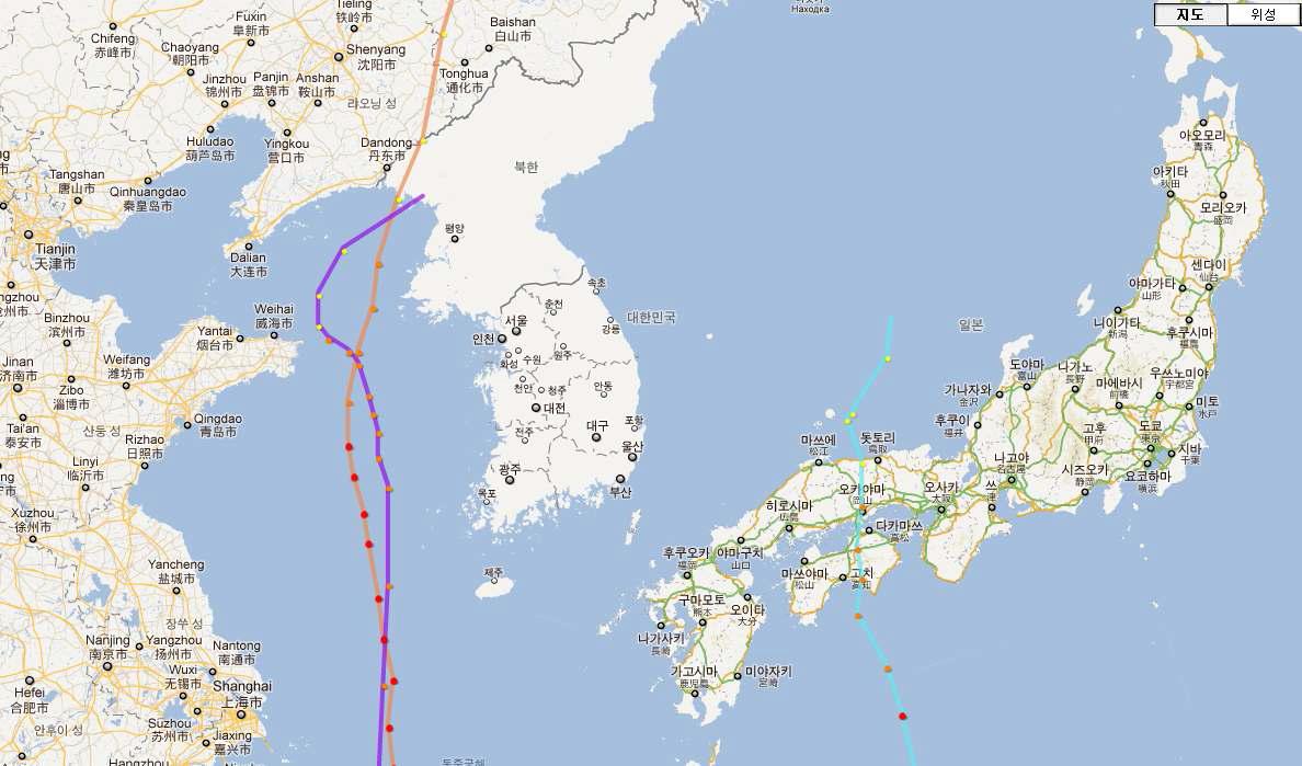 지도 background 로 표출한 태풍 track ( Google Map mashup )