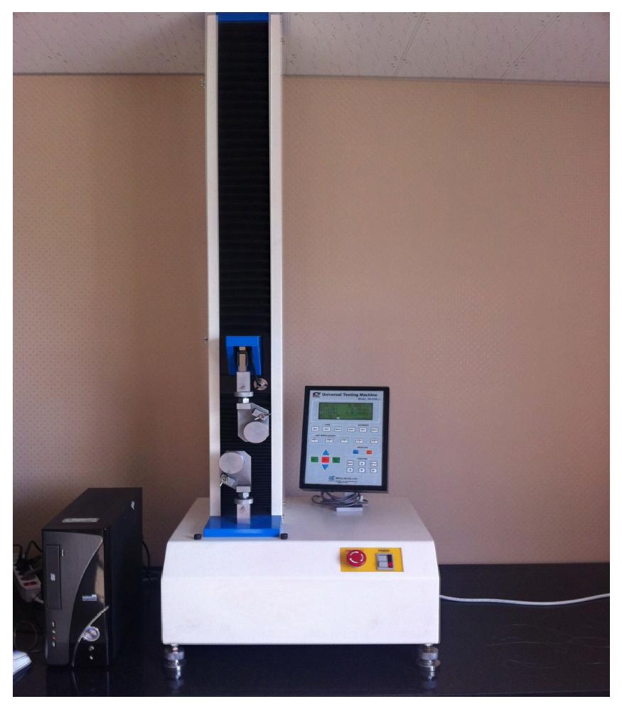 Photo of universal testing machine(UTM) for monofilament