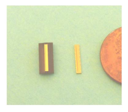 Picture of image sensors: iC-LF1401 (left) and ELIS-1024 (right)