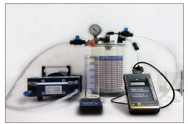 Instrument to measure air content in liquid.