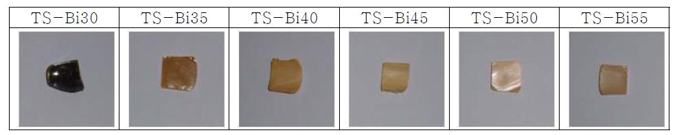 TS-Bi30 ~ TS-Bi55 유리를 550℃에서 15시간동안 열처리 후 유리상태.