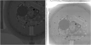 그림 3.7-20. 손목시계의 중성자 영상(중성자 조사시간: 120s) 상용 Gd2O2S(Tb)섬광체(왼쪽)과 제작된 Gd2O2S(Tb)섬광체(오른쪽)