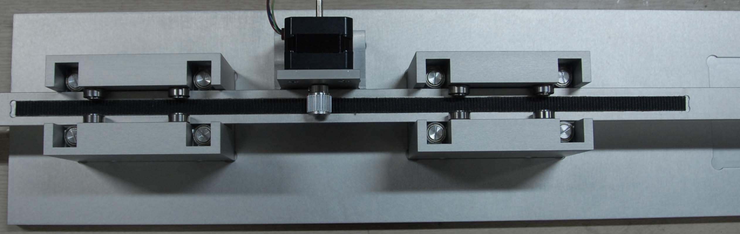 Photography of the linear sliding parts and stepping motor.