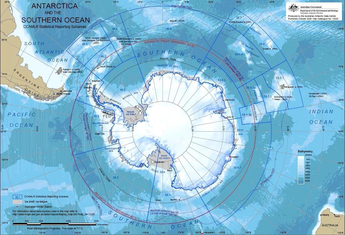 CCAMLR 적용수역(파란선) 및 남극조약 지역(붉은선)