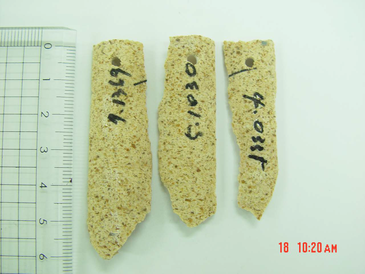 Fig. 3.4.1.2 Porous MgO chips for solid-liquid separation of LiCl.