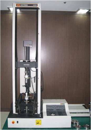 기계적 강도 측정 장비 (UTM)