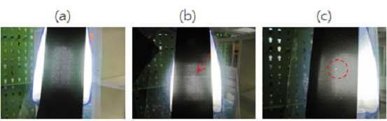 (a) 정상적 촉매층 코팅, (b) Line 발생 불량, (c) Point defect 불량