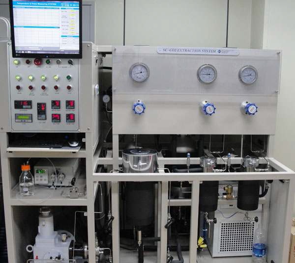 Fig 1) CO2 Supercritical Fluid Extraction