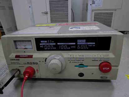 내전압 시험 장비 (TOS 5050)