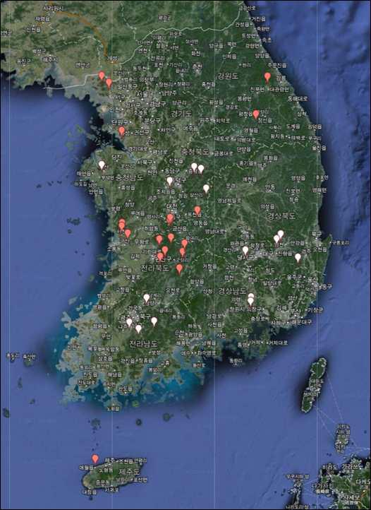 Map of sample collection sites in near by the mountain areas of domestic pigs and tick collection sites in Korea