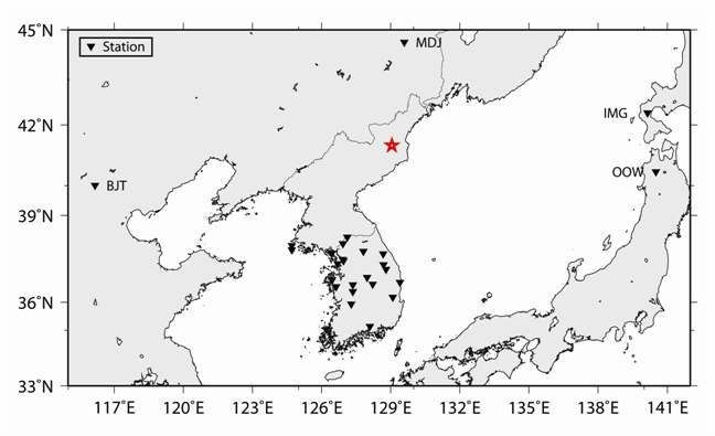 Fig. 2.2.7 Epicenter relocation result of 3rd nuclear test by NIMR. Reverse triangles indicate stations used for calculation abd red star marks epicenter location