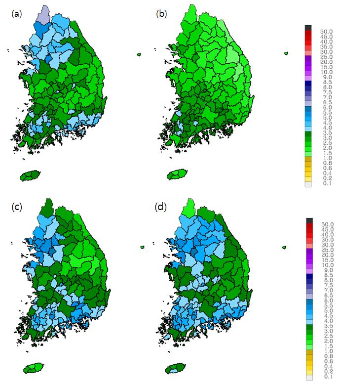 Mean areal precipitation (mm/h) of (a) rain-gauge, (b) Rraw, (c) Rrar and (d) Rsc during summer 2009