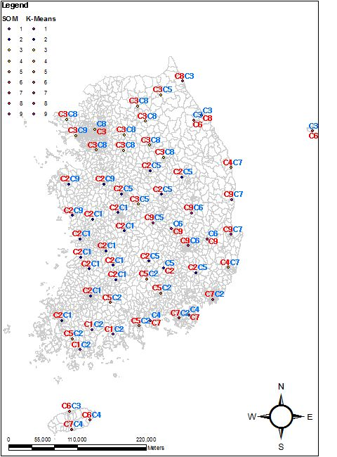 The point map for comparison of cluster using SOM and K-Means based on 61 observation point from 1980 to 2010