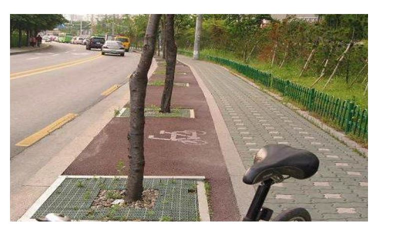 자전거 도로의 통행 장애물 예