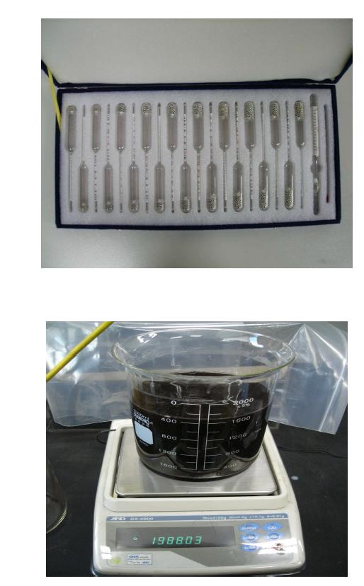 전해액 비중측정기(상)와 무게/부피측정