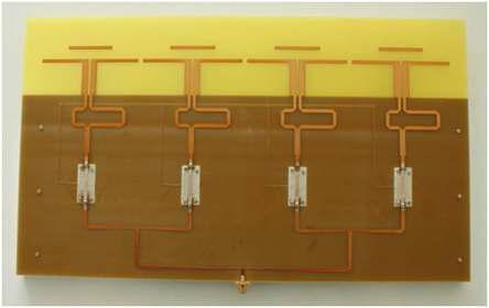 위상배열 안테나 프로그램 실험을 위해 제작된 광대역 위상 배열 안테나