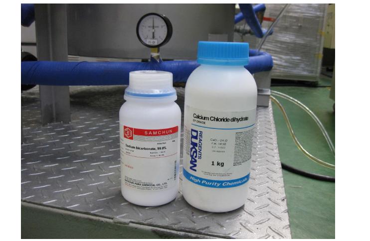 수돗물에 투입한 calcium chloride(CaCl2)와 sodium bicarbonate(NaHCO3)