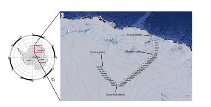 Location of 35 sampling sites from Syowa Station to the turning point via Dome Fuji over the East Antarctica region