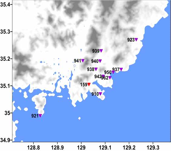 The points that extract time-series data from WRF simulation data