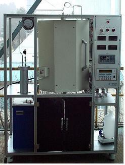 Photo of a batch type fluidized bed reactor
