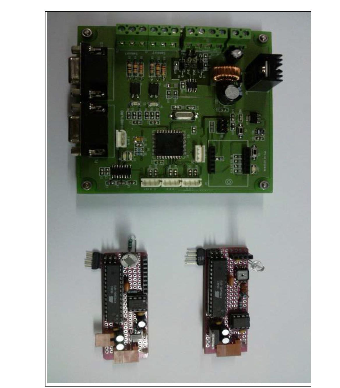 시험용 보드(상단) 및 센서 모듈 2종(하단)
