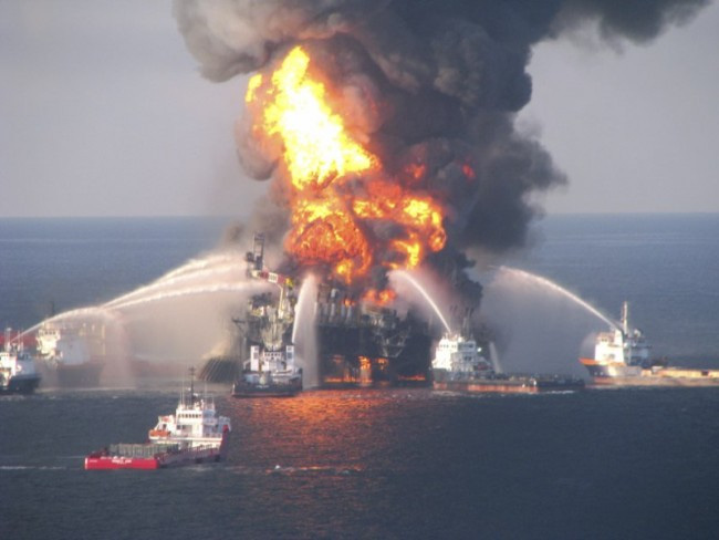 영국 석유회사 (BP) 해상 오일 유출