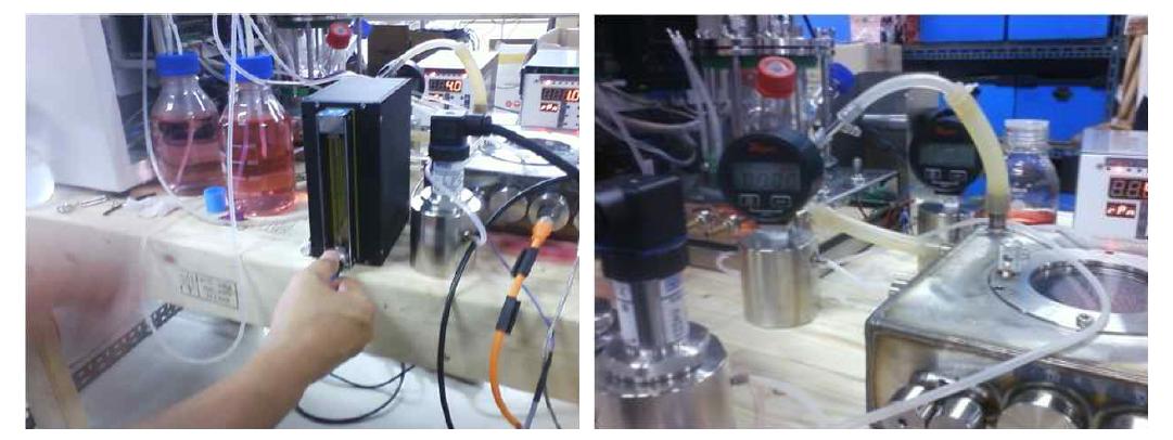 Pictures of pressure controller for controlling internal pressure of culture chamber