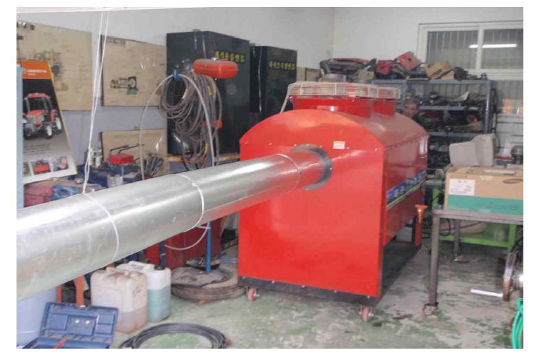 Picture of hot air heater using waste edible oil