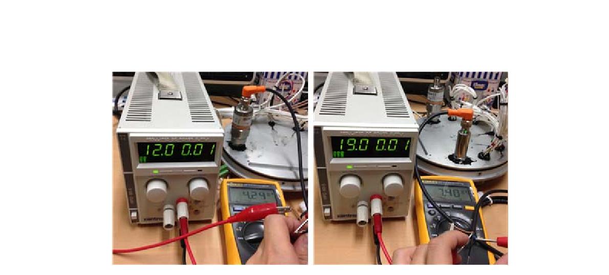 Operating test result (L: Pressure sensor, R: Temperature sensor)