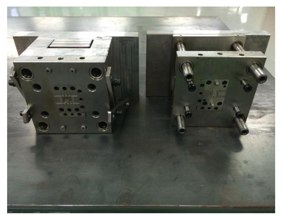 28 완성된 금형의 분리 형상