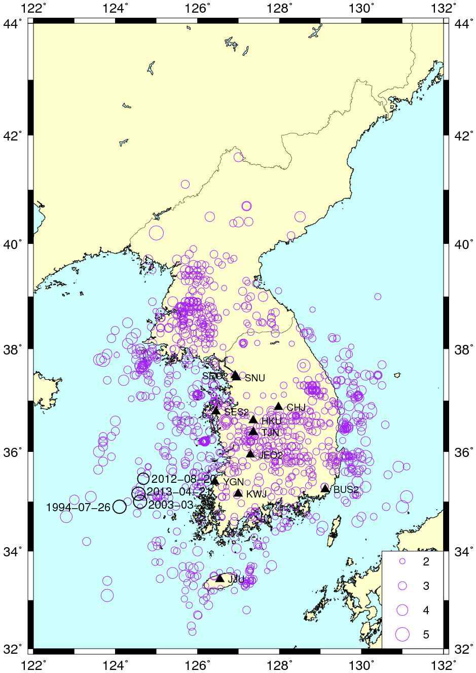 1978년부터 2013년까지 기상청에서 발표한 한반도에서 발생한 지진 분포도