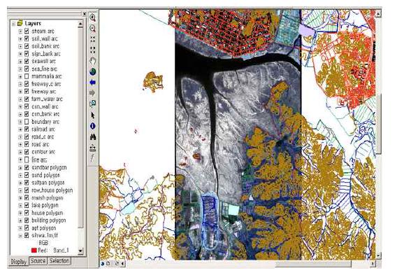 시화갯벌의 위성영상과 환경변화를 레이어로 공간구분