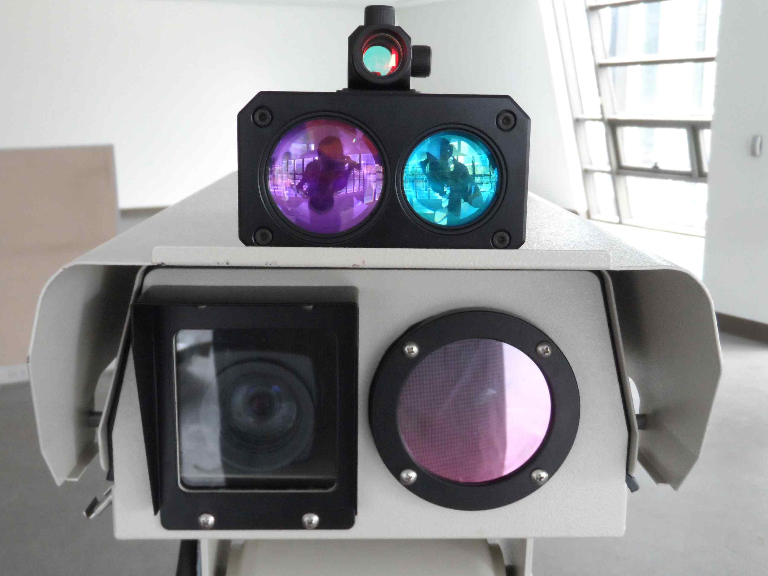 적외선(IR), CCD 카메라 및 LRF 모습