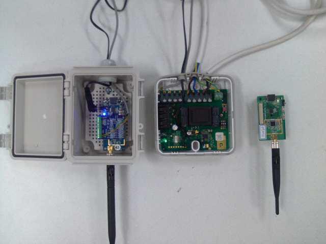통신 노드(좌), 블라인드 컨트롤러(중), Base 노드(우) 사진