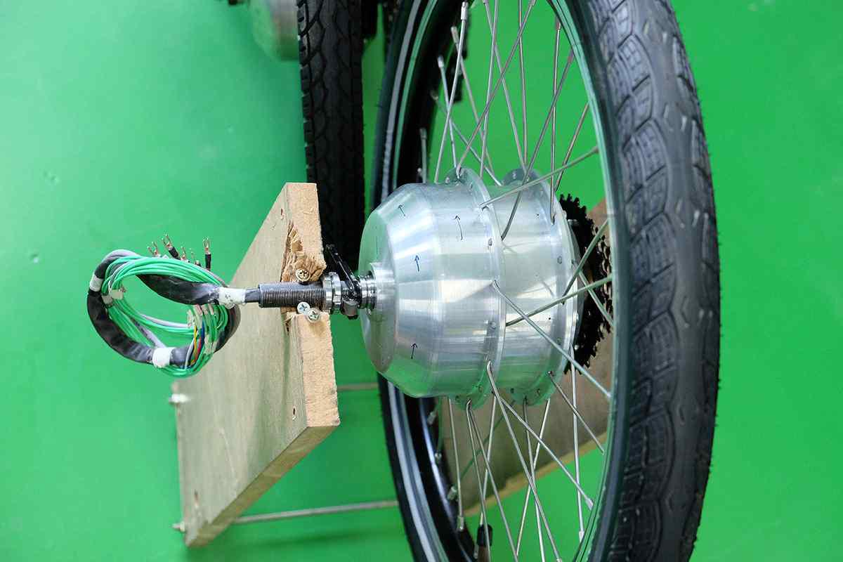 2단 감속기가 적용된 전기 자전거용 SR 모터적용 휠 조립