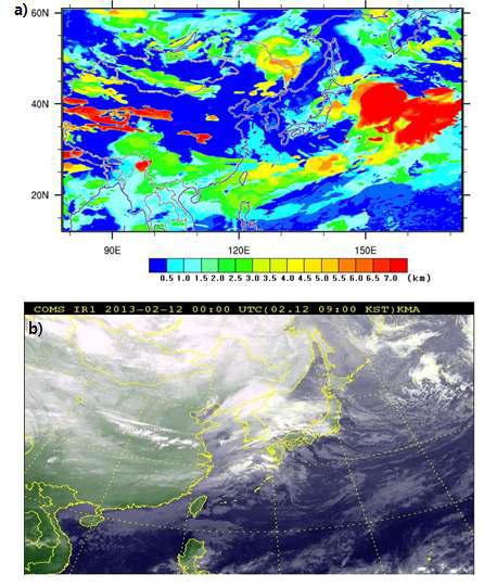 Calculated cloud top heights based on the UM output (a) and infrared satellite imagery from COMS (b).