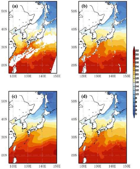 Daily mean SST 분포:　(a) MTSAT-1R, (b) Gaussian interpolation이 적용된 MTSAT-1R, (c) CTL, (d) DA-2 (2008년 6월 5일).