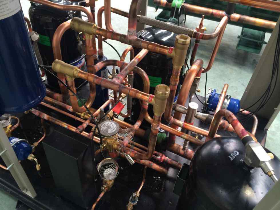 15RT급 복합열원 히트펌프 냉매배관 전경