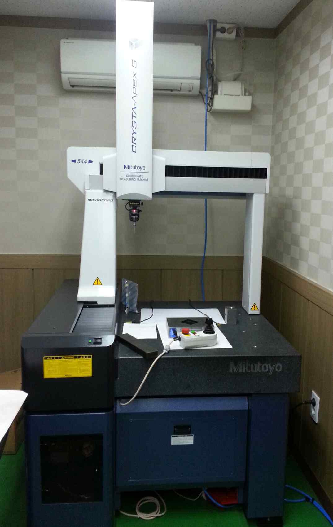 3D measurement equipment (Mitutoyo CRYSTA-APEX5)