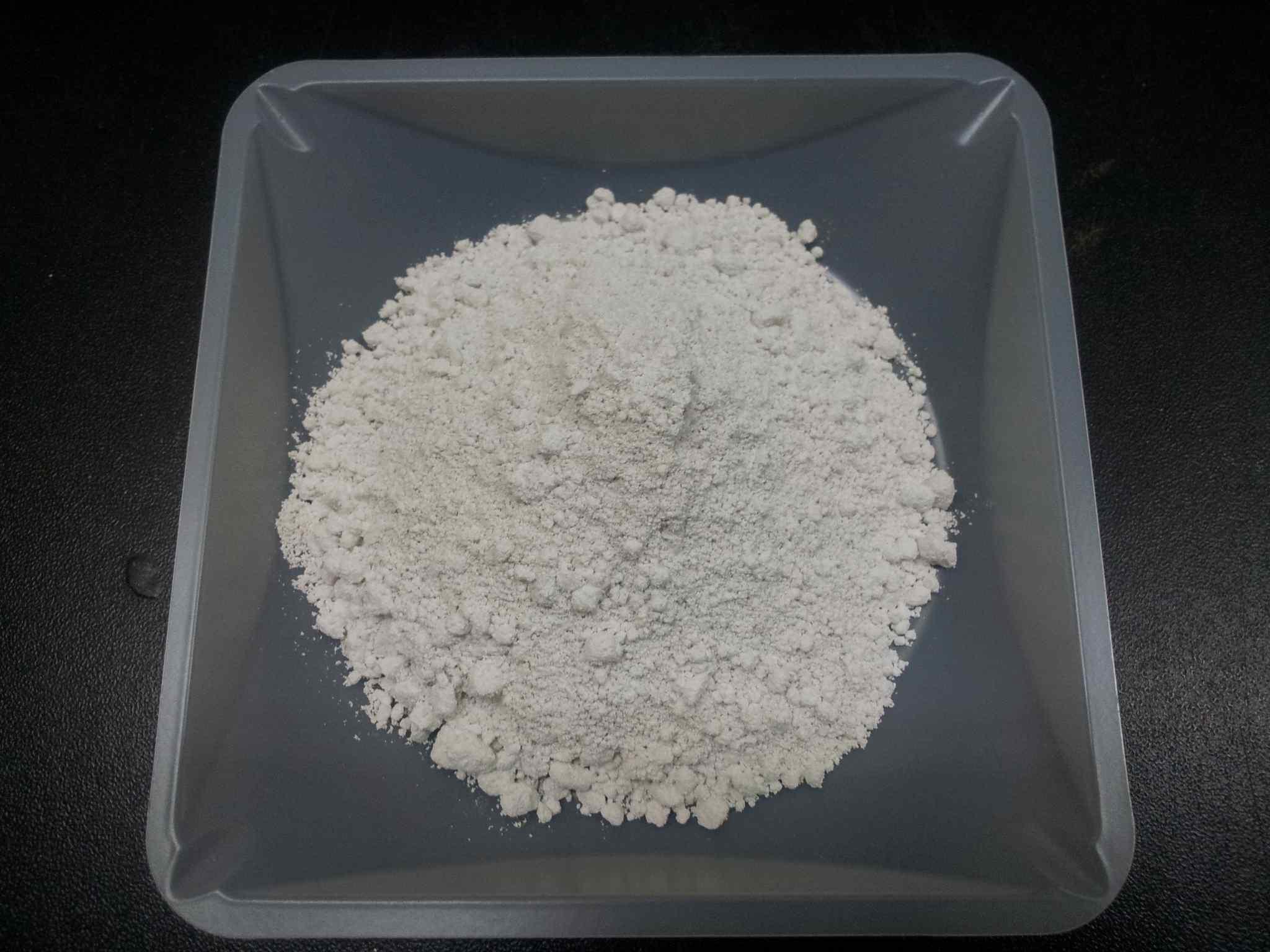 Silver oxalate powder