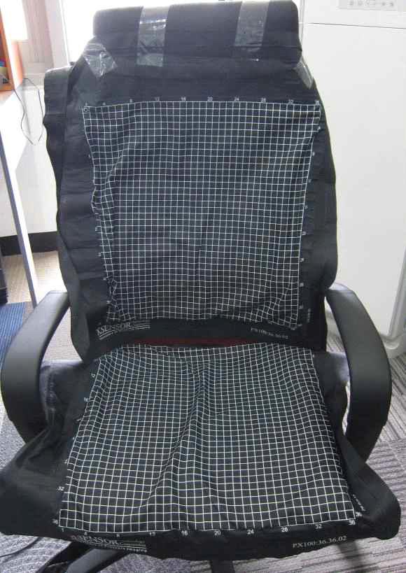 의자에서의 체압분포 측정센서 적용 사진