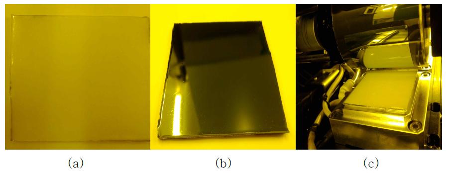 PDMS를 이용한 잉크의 전이 : (a) 준비된 PDMS, (b) PDMS 위에 코팅된 Ag nano paste ink, (c) 롤 블랑켓에 전이된 Ag nano paste ink